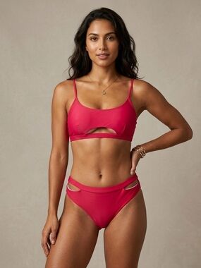 Red Cutout Bikini Set - Sleek Two-Piece Swim Size XL